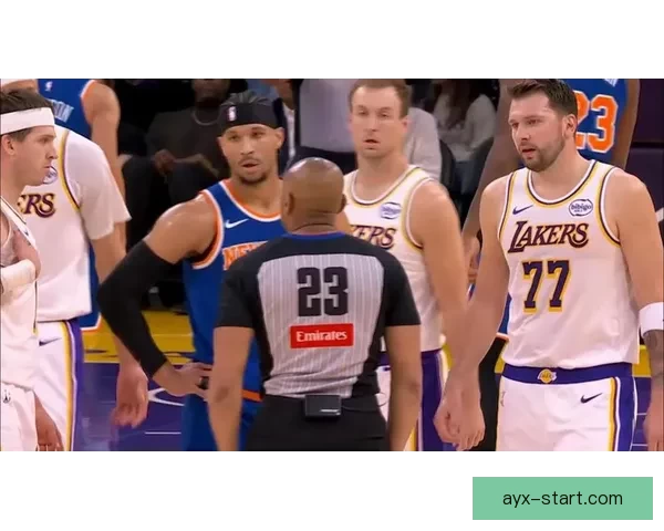 东契奇偷听魔术战术海斯也上前凑热闹 八村垒调侃发问引爆全场气氛